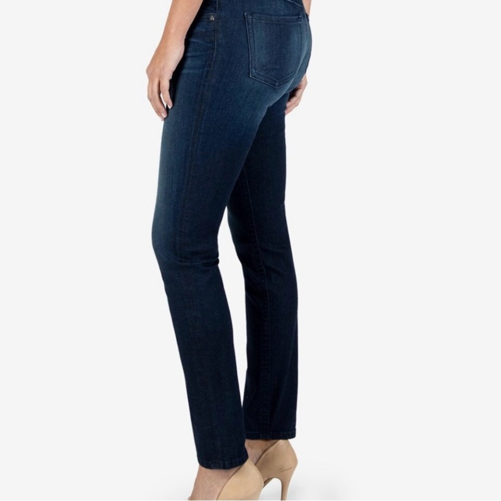 Kut From The Kloth Jeans Women’s 2 Dark Blue Wash Straight Skinny LIKE NEW